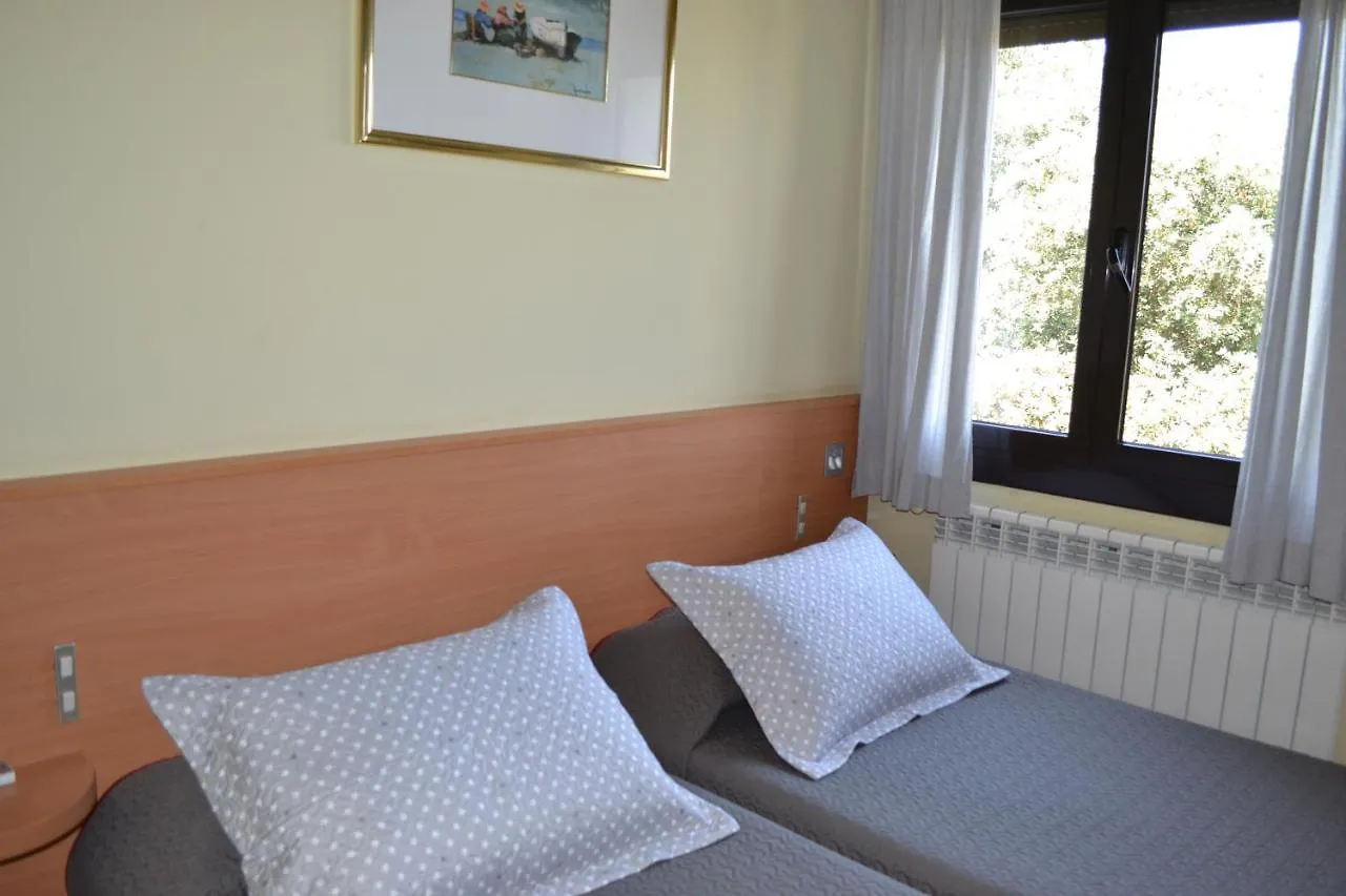 Hostal Bartis Figueres 5*, Figueres (Girona) Spain